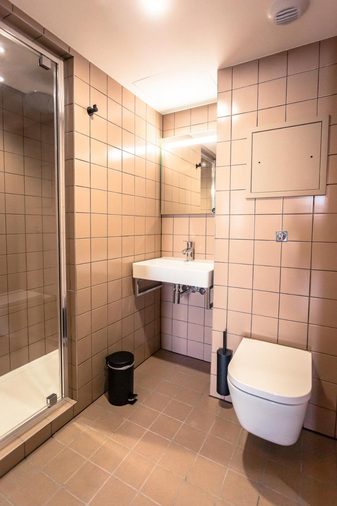Jost Hostel Le Havre Centre Gare Exterior photo